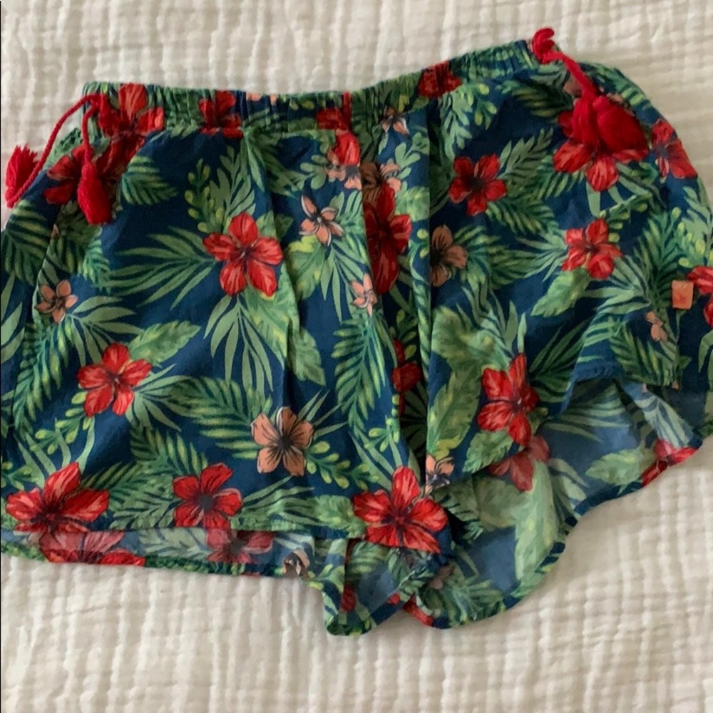 Roxy girl tropical flowy shorts
